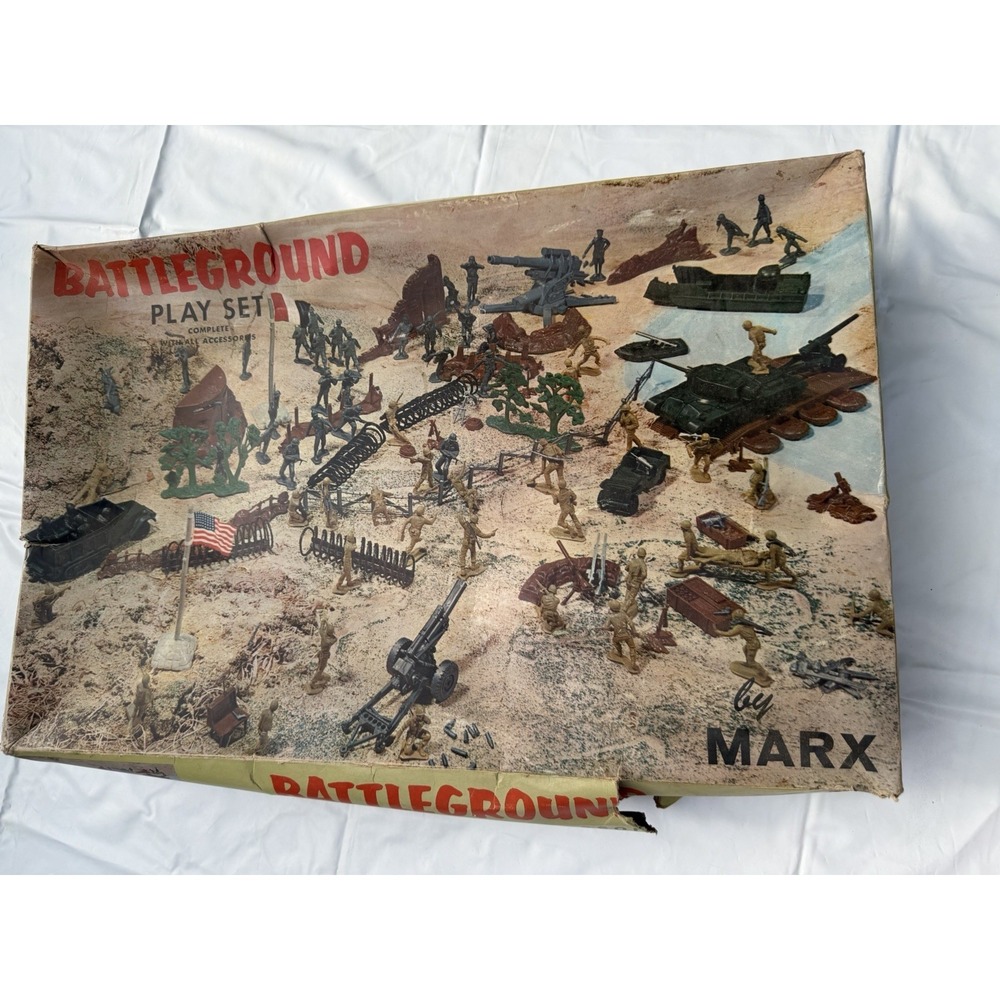 Vintage 1960's LOUIS  MARX BATTLEGROUND WWII PLAY SET with BOX @131 pieces‎